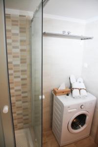 Gallery image of Apartments Holiday in Perea +14 photos