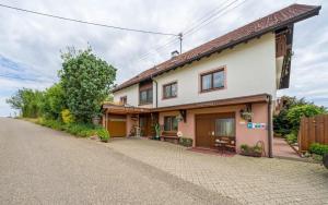 ein Bild von einem Haus in der Unterkunft Ferienwohnung Gartenblick in Freiamt