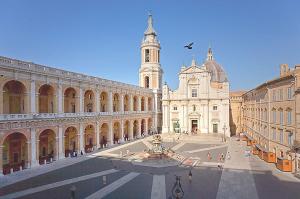 Afbeelding uit fotogalerij van B&B Gli Alberetti in Loreto