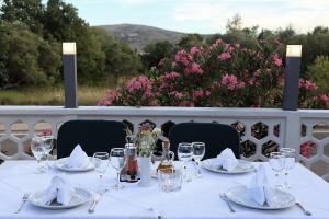 Gallery image of Hotel Rajna in Starigrad-Paklenica