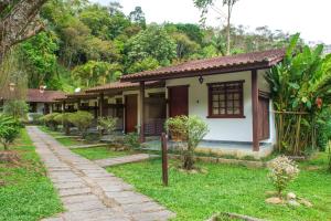 Um jardim em Pousada Caminho das Candeias