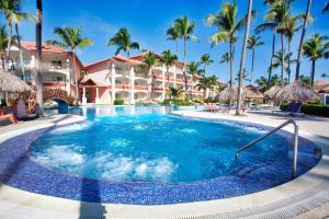 สระว่ายน้ำที่อยู่ใกล้ ๆ หรือใน Majestic Elegance Punta Cana - All Inclusive