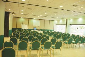 Zona business o sala conferenze di Hotel Guadaira Resort