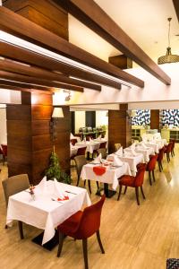 Restaurace v ubytování Port View Hotel
