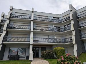 an exterior view of a building with balconies at L'évasion Marine in Camiers