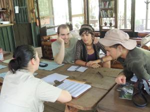 Επισκέπτες που μένουν στο Yatama Rainforest Ecolodge