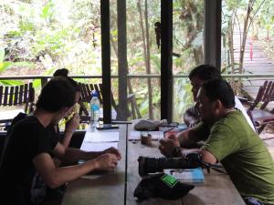 Επισκέπτες που μένουν στο Yatama Rainforest Ecolodge