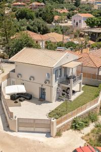 an aerial view of a house at Casa di Cona Lourdas in Lourdata