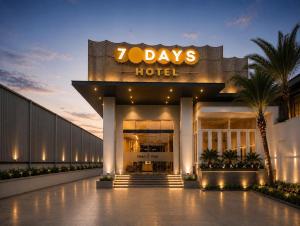 a hotel with a sign that reads days hotel at Hotel 7 Days Duc Hoa in Ấp Bình Tả (2)