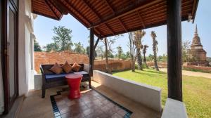 Aed väljaspool majutusasutust Sriwilai Sukhothai