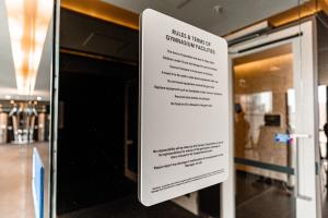 a sign on the door of a restaurant at Zen Sky Home - Super Centre with Free Car park & Pool in Melbourne +41 photos