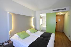 Posteľ alebo postele v izbe v ubytovaní Travelodge Málaga Airport