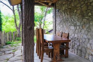 Jardí fora de Ojakh Resort