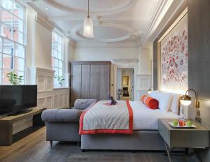 Galería fotográfica de The LaLit London - Small Luxury Hotel of the World en Londres