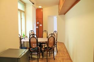 Posezení v ubytování Lidi Guesthouse + 33 fotografií