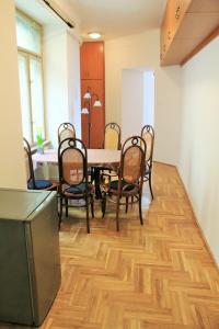 Kuchyň nebo kuchyňský kout v ubytování Lidi Guesthouse