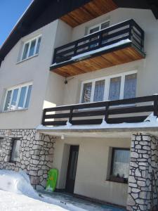 Budova, v ktorej sa apartmán nachádza