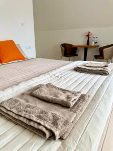 Llit o llits en una habitació de Keupen