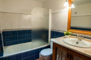 Un baño de Casa Rural Rosa