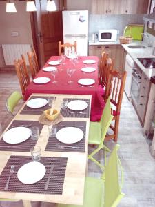 A kitchen or kitchenette at Cal Vibo
