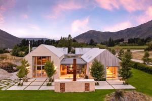 a home with a view of the mountains at Pavilion-Style Residence Queenstown in Queenstown