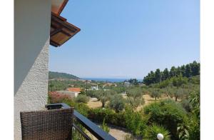 Blick vom Balkon eines Hauses in der Unterkunft Orama in Vasiliká