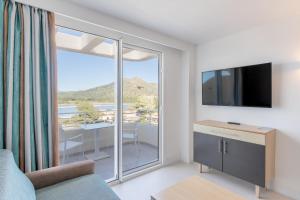 Et tv og/eller underholdning på Hotel Ivory Playa Sports & Spa