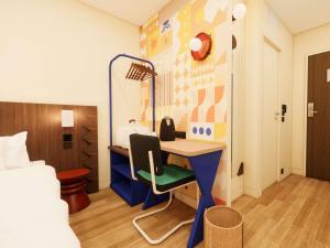 a room with a desk with a mirror and a bed at ibis Styles Lyon Gerland in Lyon