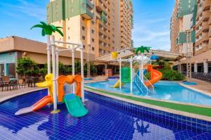 a pool with a water park with a playground at Enjoy Olímpia Park Resort in Olímpia