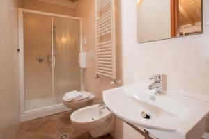 Koupelna v ubytování Agriturismo Da Merlo