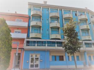 Imagen de la galería de Bolognese Apart-Hotel 3 Stars , with Sea view, with Garage and free bicycles, en Caorle