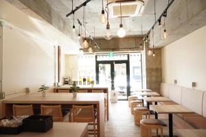 En restaurant eller et andet spisested på Hotel 385