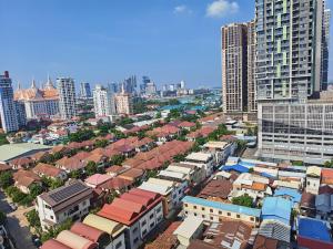 an aerial view of a city with tall buildings at 城绩公寓 in Phnom Penh