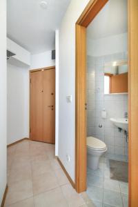 Kúpeľňa v ubytovaní Lavanda Dream Apartment + 21 fotografií