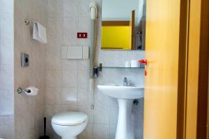 Bagno di Hotel Altavilla 9