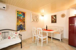 Gallery image of Holiday Home Smokovec in Vrbnik