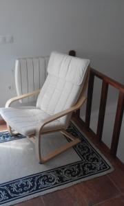 Uma área de estar em Casa Amarante Porto
