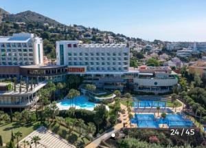 an aerial view of a resort with a swimming pool at Higuerón Prestige homes in Fuengirola