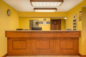 Vstupní hala nebo recepce v ubytování Days Inn by Wyndham Columbus Fairgrounds