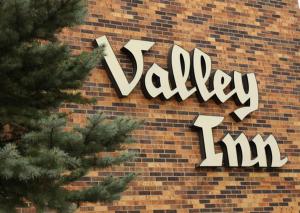 Un certificat, premiu, logo sau alt document afișat la Valley Inn Sanford Medical Center
