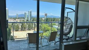 Gallery image of Luxury high rise condo in Surrey +26 photos