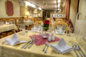 Restaurace v ubytování Hotel Zachs