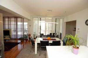 Posezení v ubytování Base Bridge Apartment - Zadar City Centre - Free parking