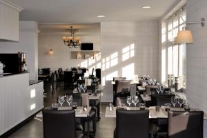 Restaurant o un lloc per menjar a Hotel du Port et des Bains