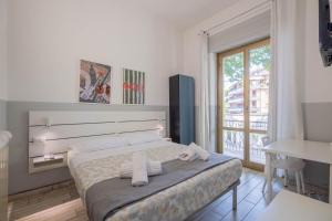 Krevet ili kreveti u jedinici u objektu Affittacamere Limin - Smart Stay - Private Bathroom - near Malpensa , Milano , Rho Fiera