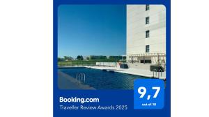 a screenshot of the booking com for a hotel traveller traveller awards at RIVAS FCA-PARIS TERRAZA apt in Rivas-Vaciamadrid