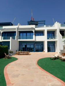 Palm Jumeirah Luxury Beach Villa