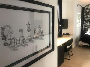 a picture of a drawing of a horse on a wall at La Joueuse, Et pop Et Chic ! in Poitiers