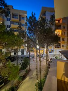 a view of a street from a apartment building at Florida apartments in Golem