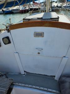 a door on the side of a boat at BoatMotel in Sainte-Marie-la-Mer
